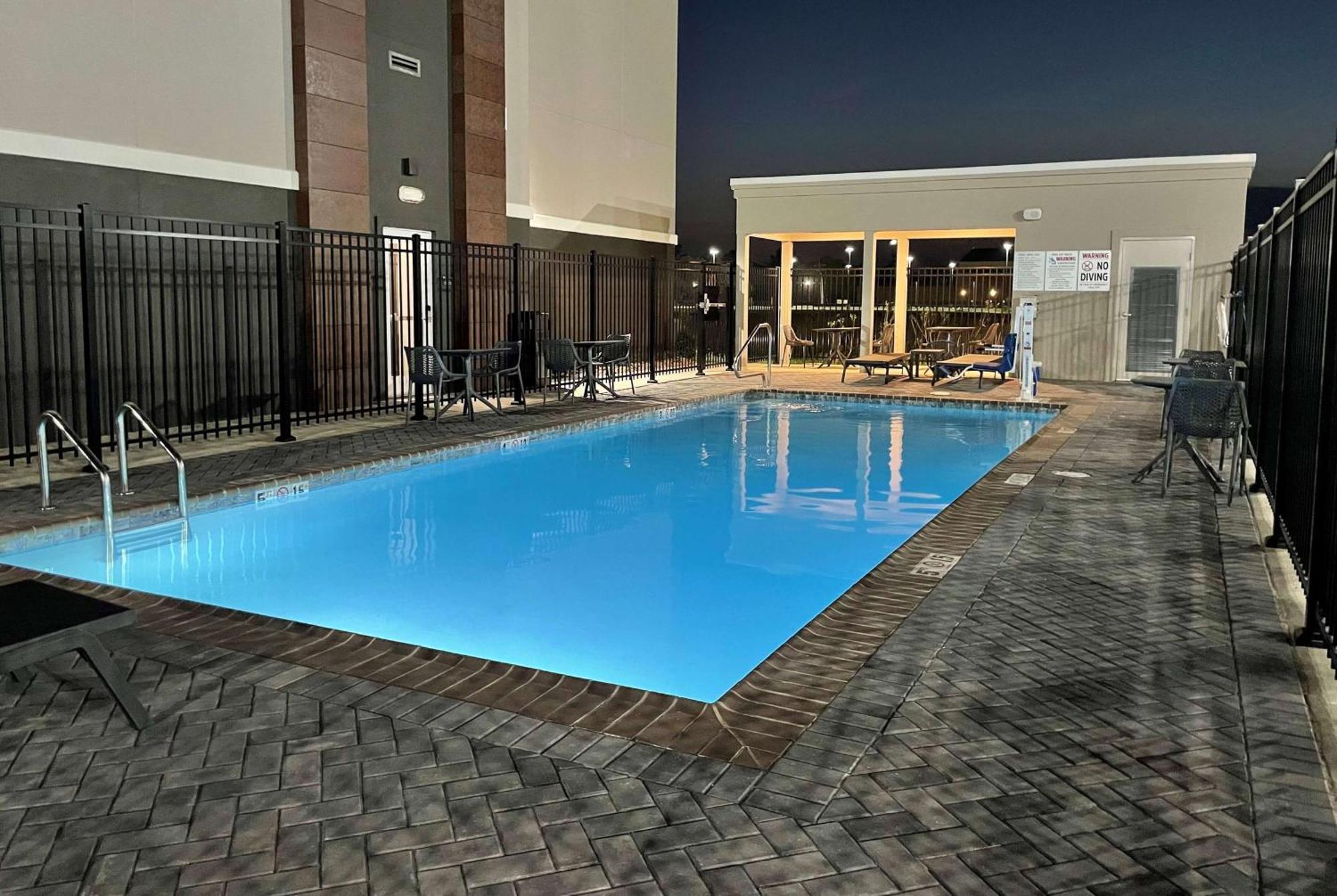 La Quinta Inn & Suites By Wyndham Sulphur Lake Charles Eksteriør billede