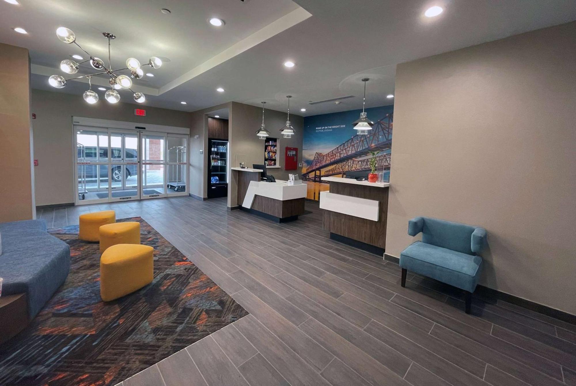 La Quinta Inn & Suites By Wyndham Sulphur Lake Charles Eksteriør billede